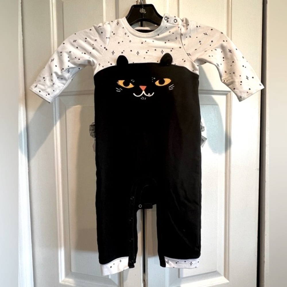🐈‍⬛ Black Cat Onesie with a Black Ruffle Bottom / Halloween